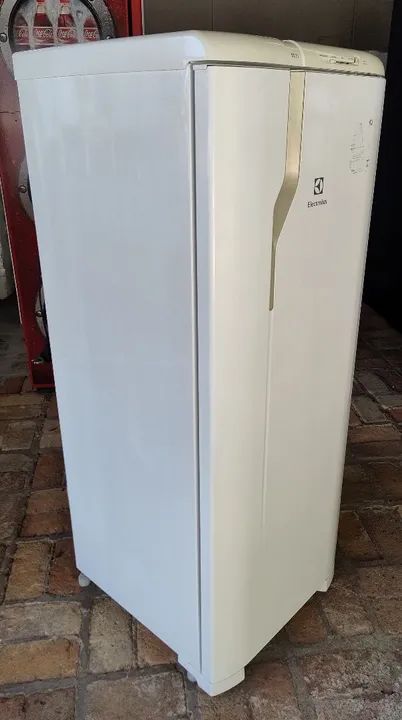 Geladeira. Entrego/ Aceito cartão!! - Foto 4