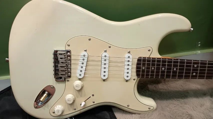 Guitarra Squier com upgrades - Foto 4