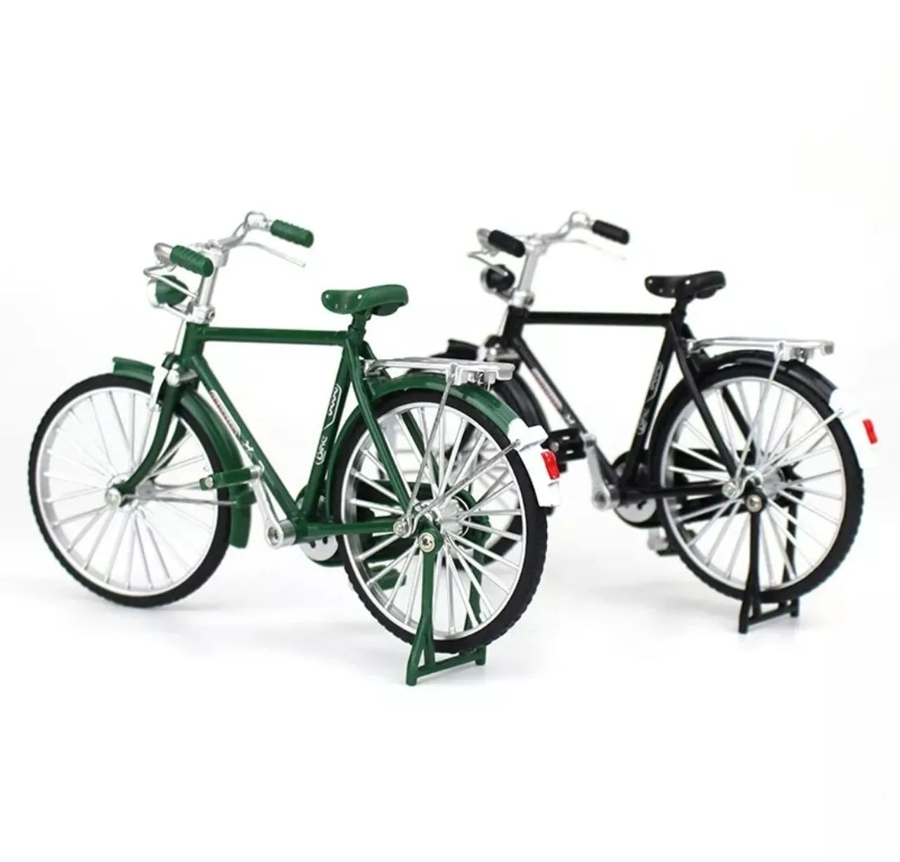 Bicicleta Clássica Miniatura em Metal (Montada - Preta) - Foto 2