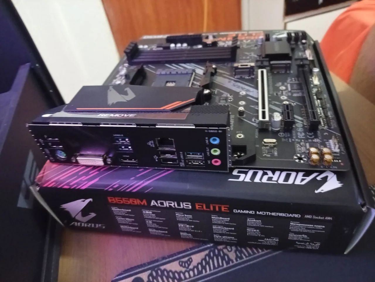 Placa Mãe B550M Aorus Elite - Foto 5