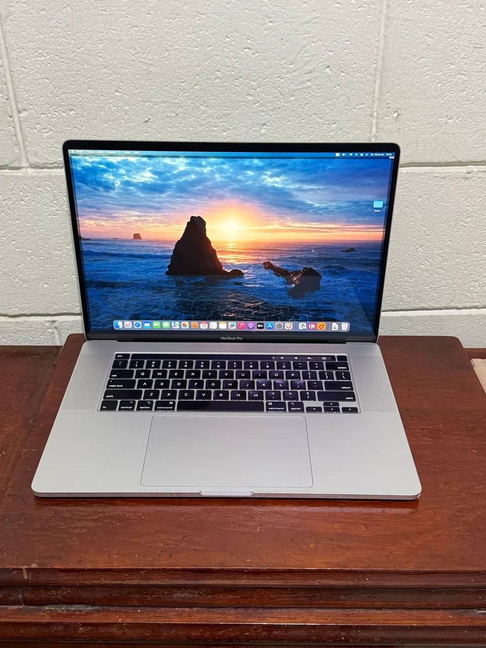 MacBook Pro 16 2019 - Core i7 | 16GB RAM | 512GB SSD | Radeon Pro
