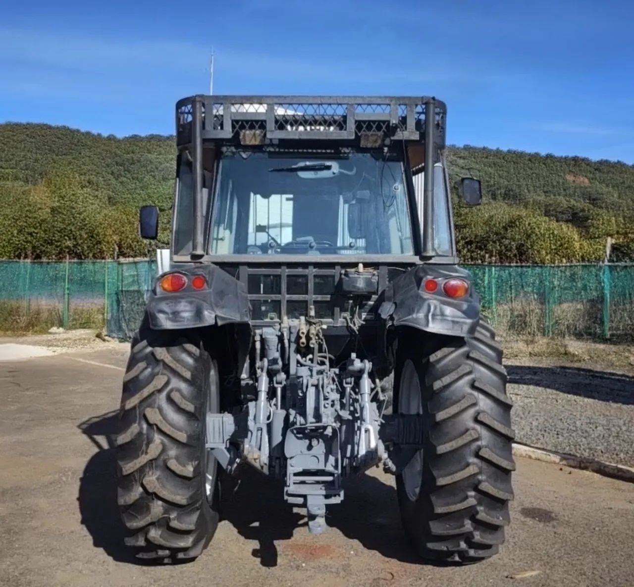 Trator Valtra BM100 ano 2018, 4x4, com 5.400 horas, em MG - Foto 4