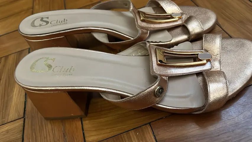 Tamanco Dourado Carmen Steffens - Foto 2