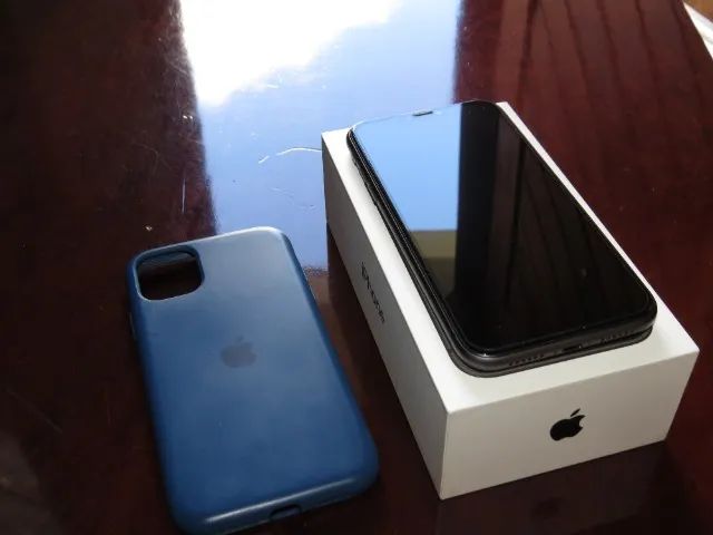 Apple iPhone 11 (128 Gb)