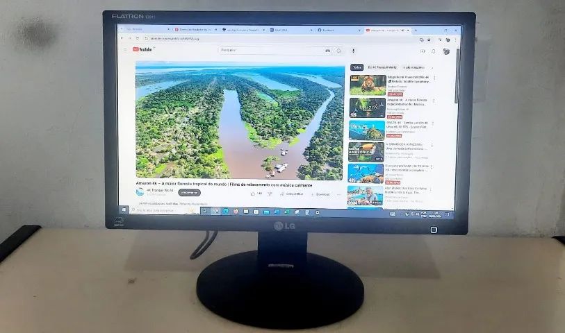 Monitor LG 20 Polegadas LED E2011 - Ideal p/ Trabalho e Estudos - Foto 2