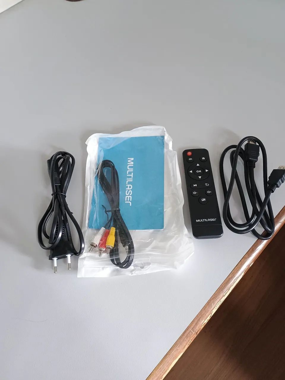 Vendo projetor Smart screen Multilaser  - Foto 4