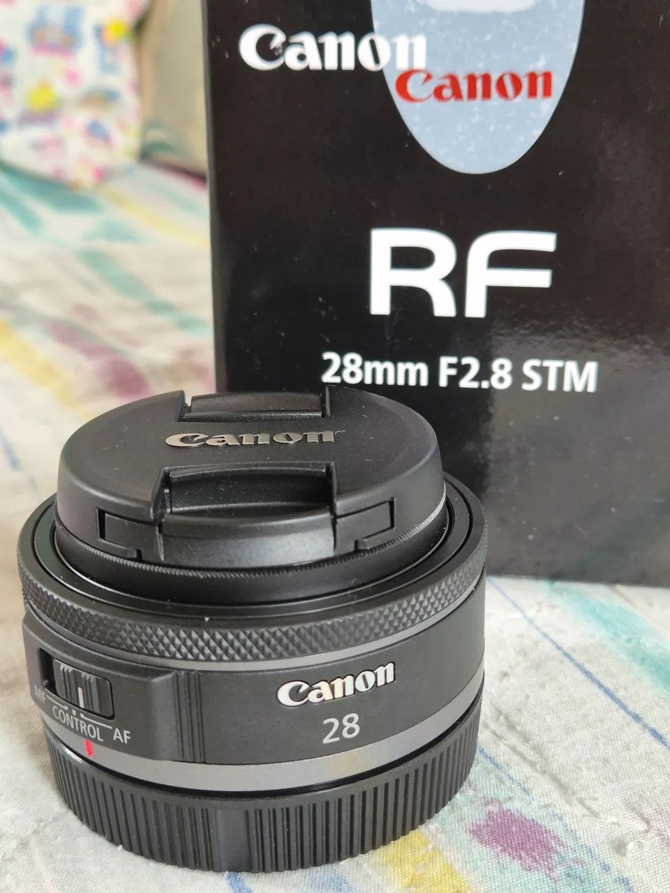 Lente Canon RF 28mm f2.8 STM