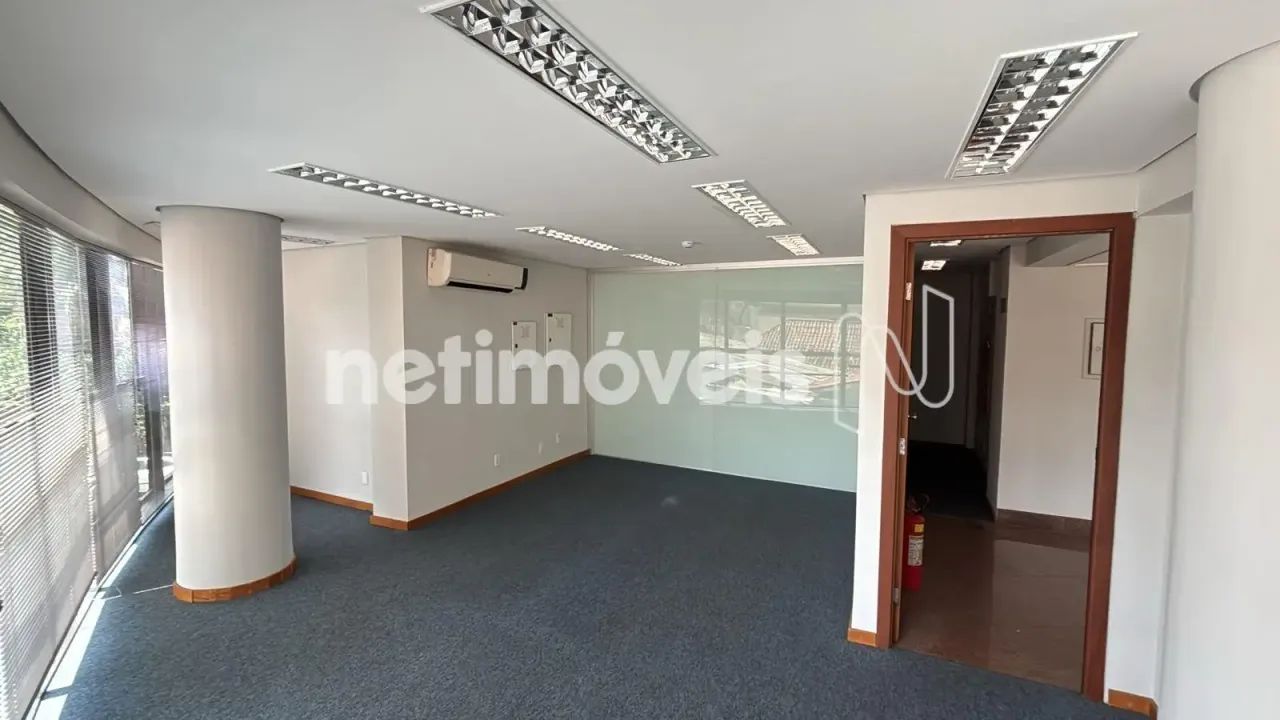 Excelente oportunidade para quem busca espaço e funcionalidade em um só lugar! - Foto 2