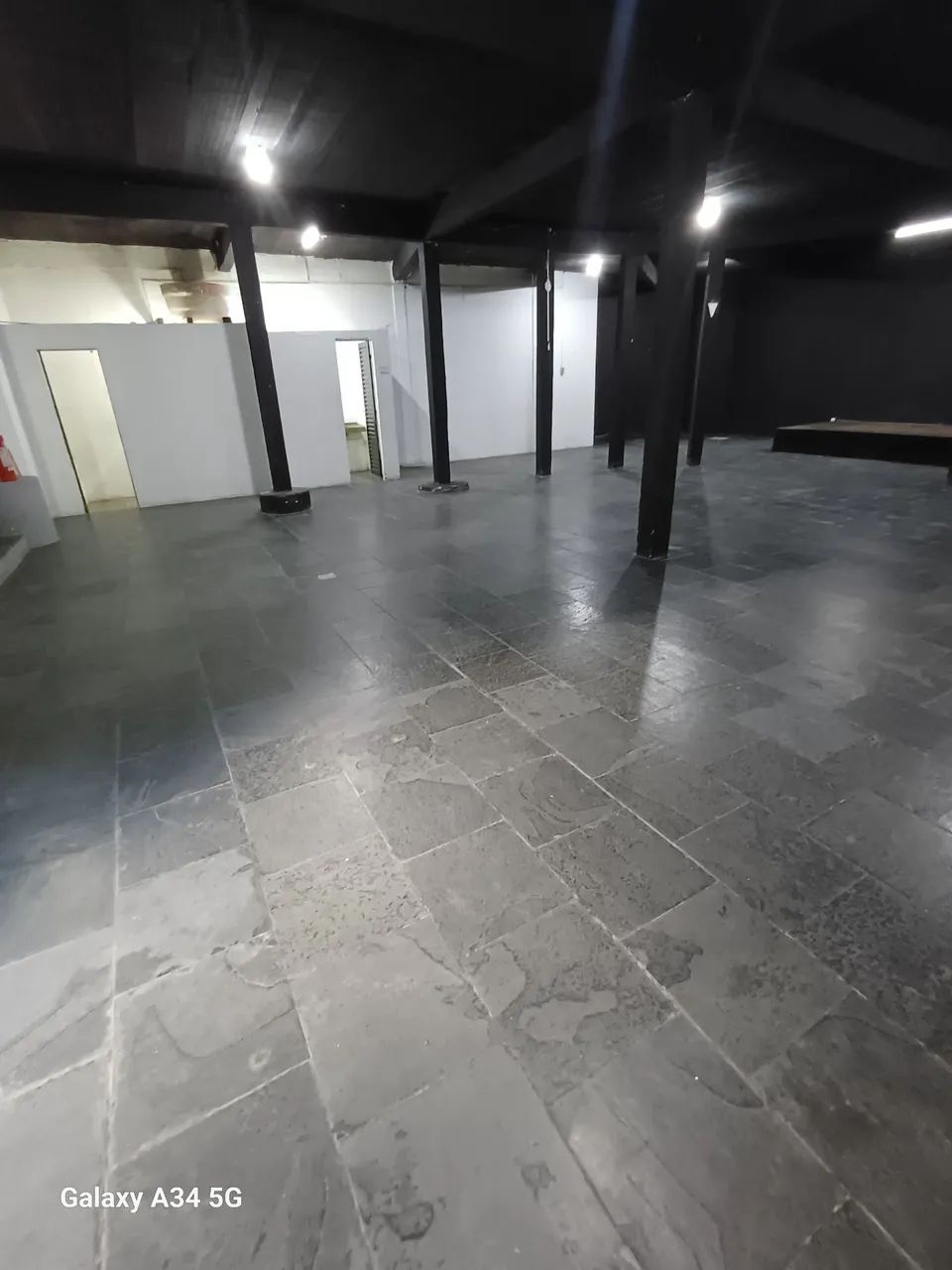 Aluga-se Galpao/loja na Av.Universo com 170 m2 - Foto 4