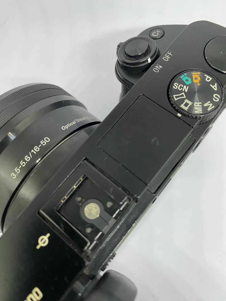 Câmera Sony a6000