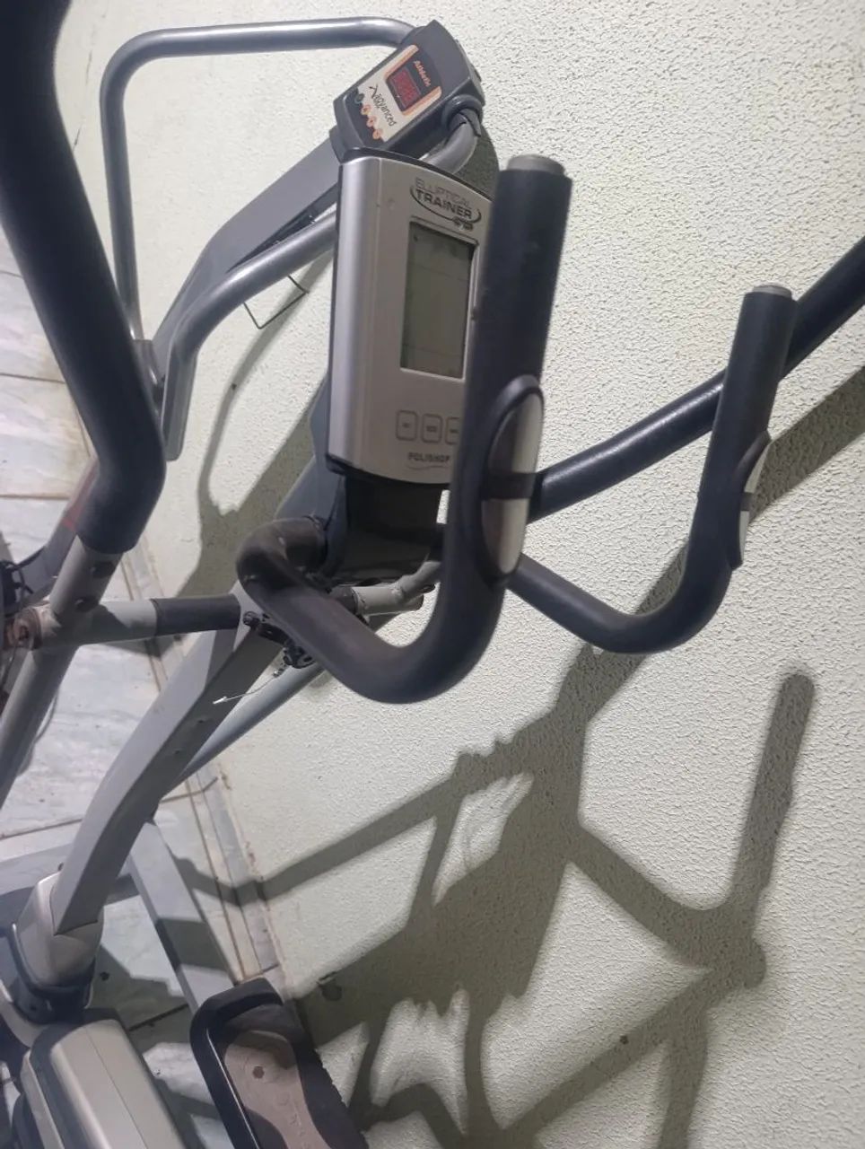 Elíptico e plataforma pra 130 kls - Foto 4