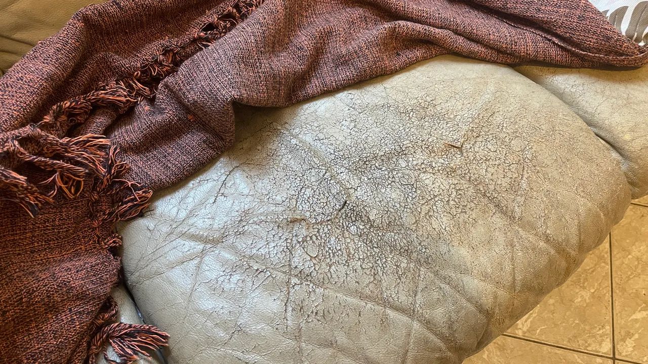 Dois sofás de 2 e 3 lugares - Foto 3