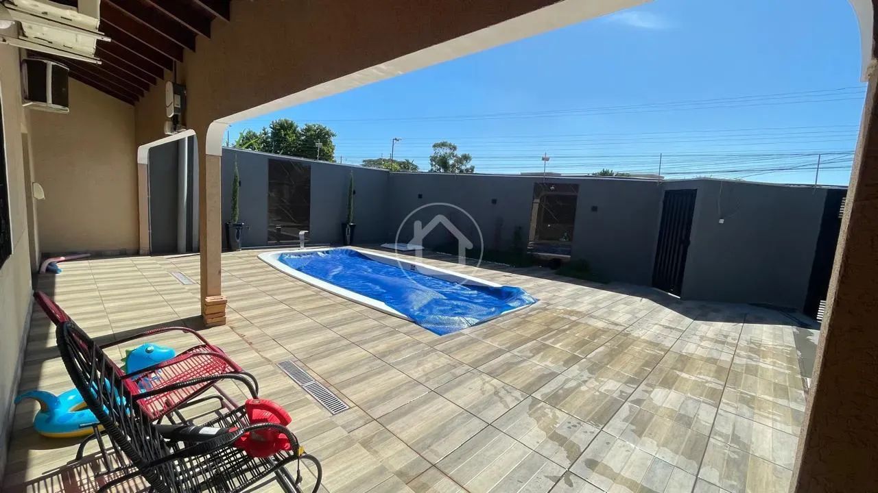 CASA 4 DORMITÓRIOS SENDO 1 SUÍTE - Foto 2