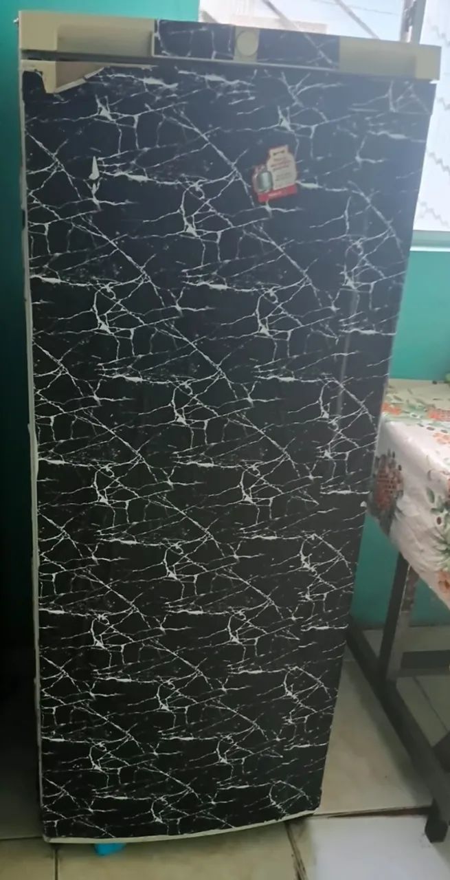 Uma geladeira  - Foto 2