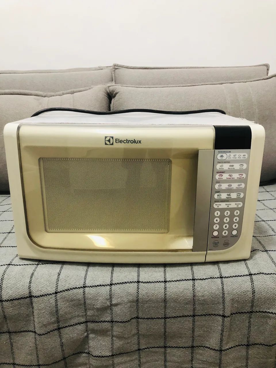 Micro-ondas Electrolux 31L