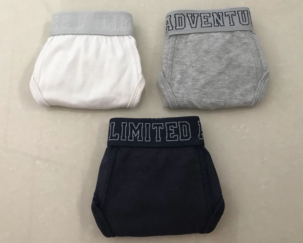 Kit 3 cuecas zara kids menino ( ótimo estado )