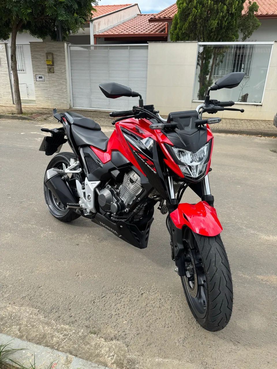 CB 300F 2024 - Foto 3