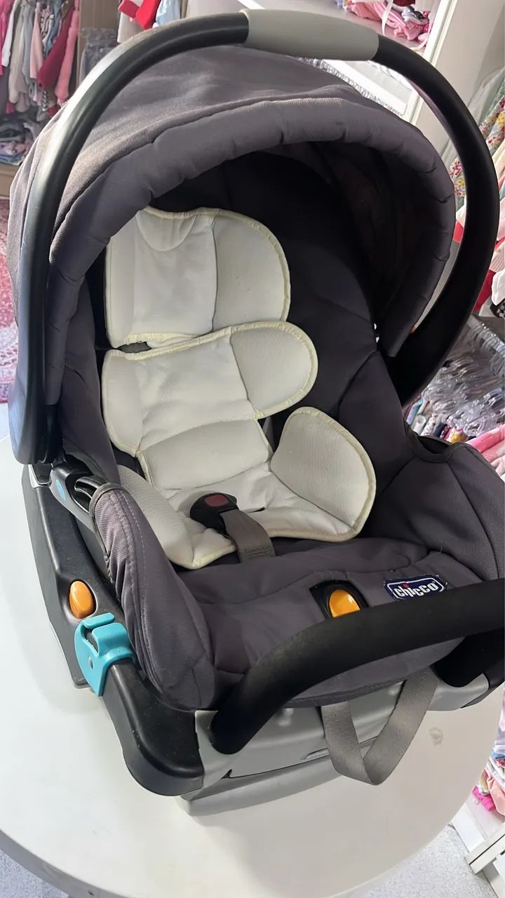 Bebê conforto + base Chicco  - Foto 5