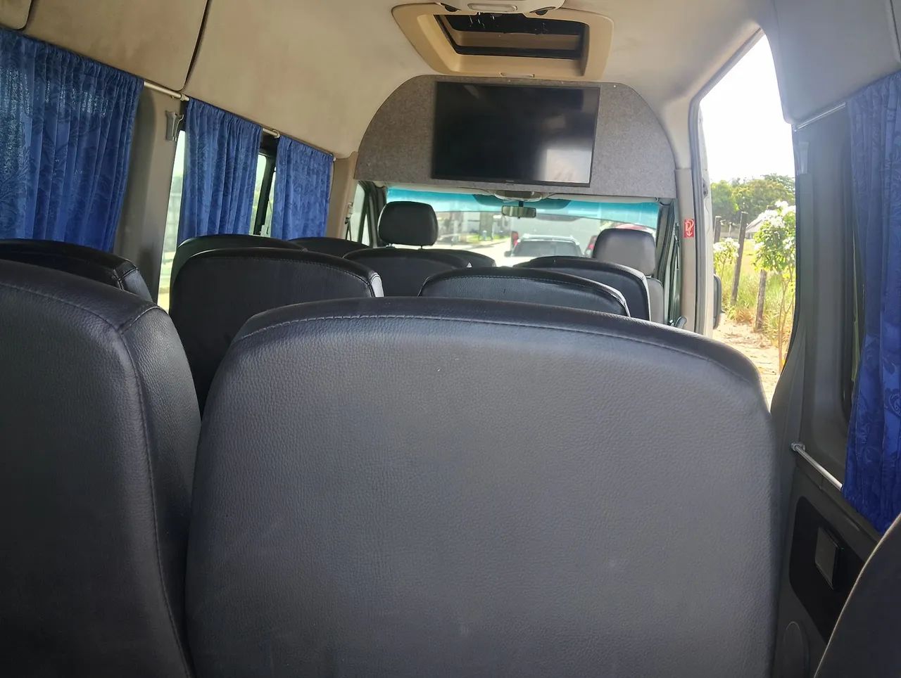 Van 15 lugares Sprinter  - Foto 3