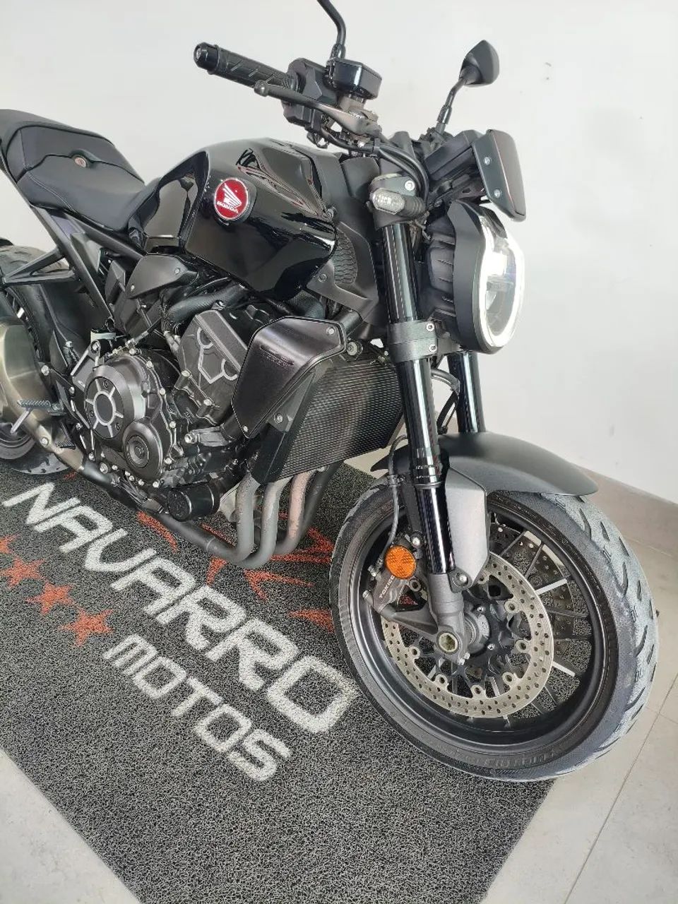 CB 1000r BLACK EDITION ABS ZERA  - Foto 3