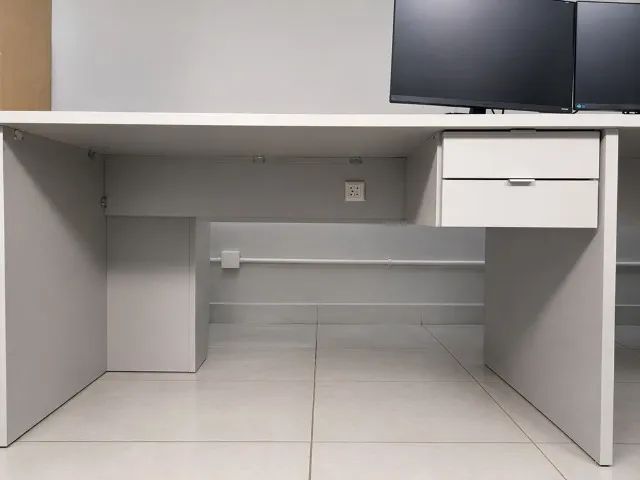 Mesa de escritório com 8 estações de trabalho - Foto 2