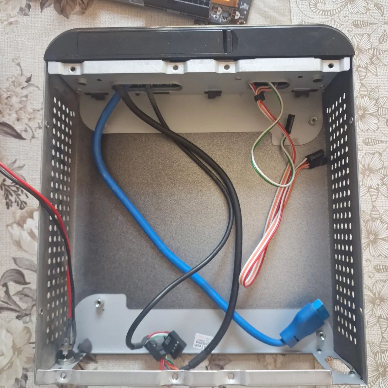 Mini Gabinete Itx  - Foto 4