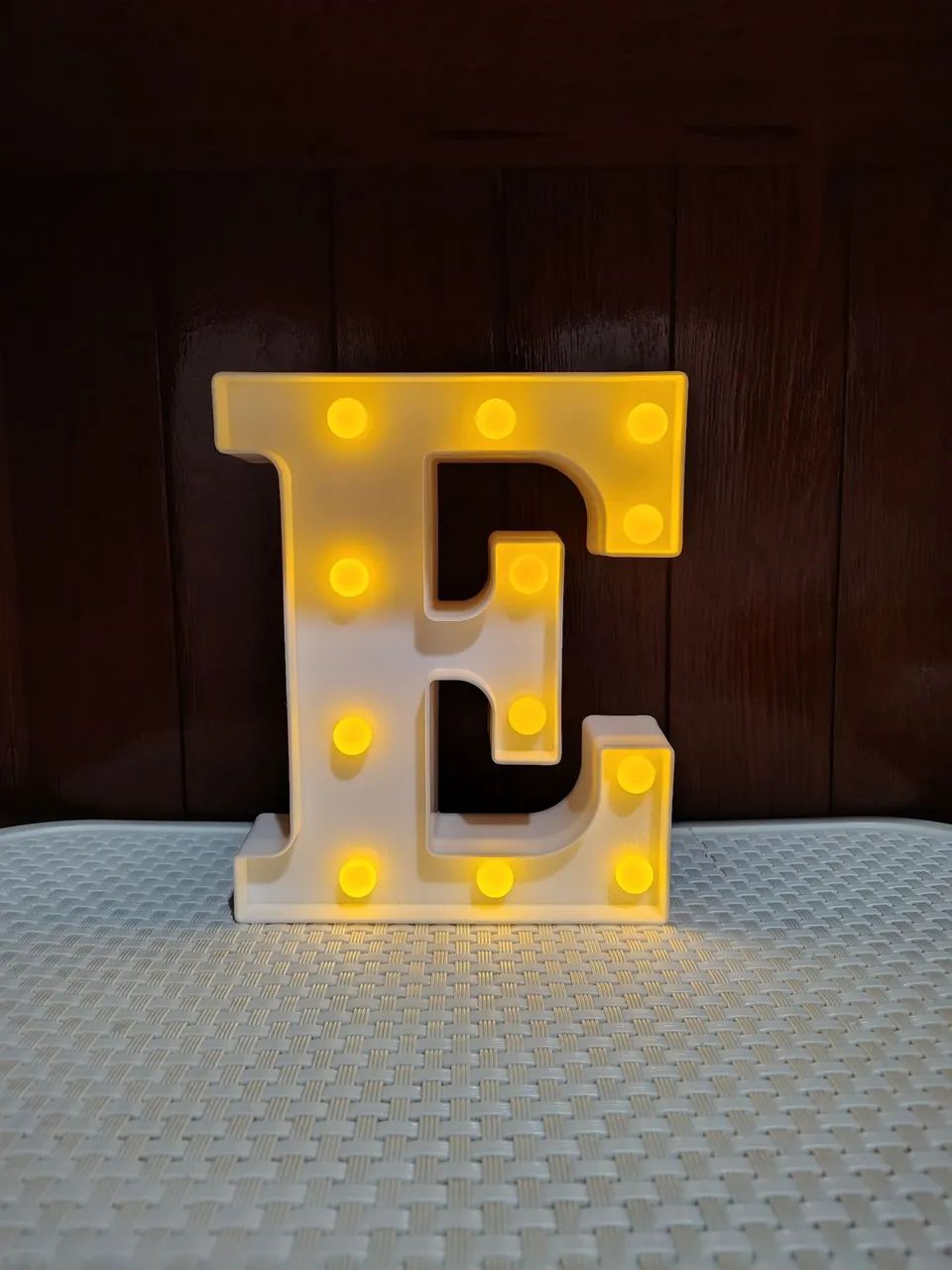 Letra E decorativa de LED  - Foto 2