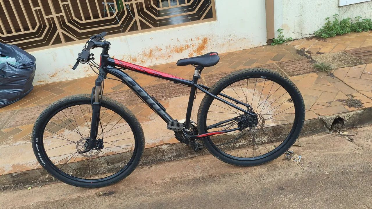 Vendo bicicleta lótus boa pro dia a dia  - Foto 3