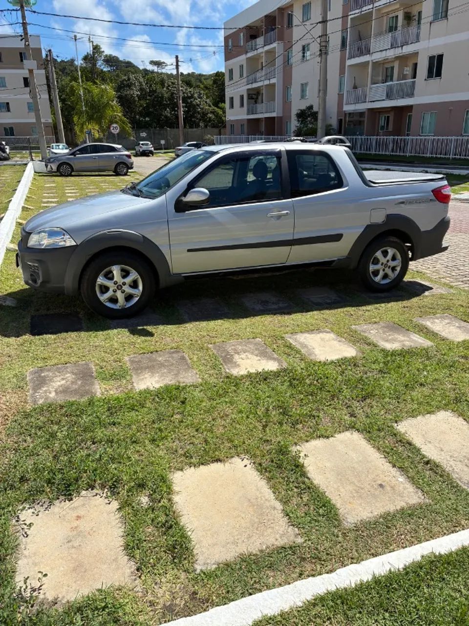 Fiat Strada Freedom 1.4 Flex 8V CD 2019 - Foto 2