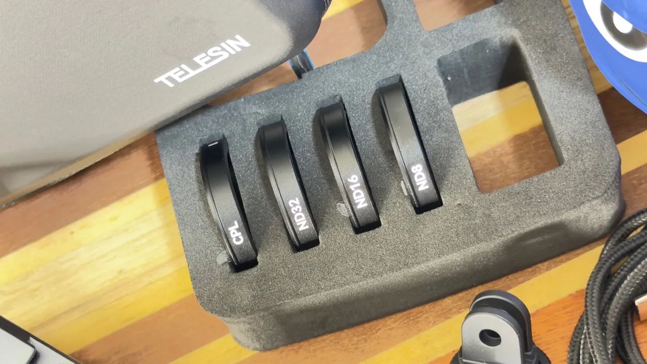 DJI Action 5 com acessórios  - Foto 5