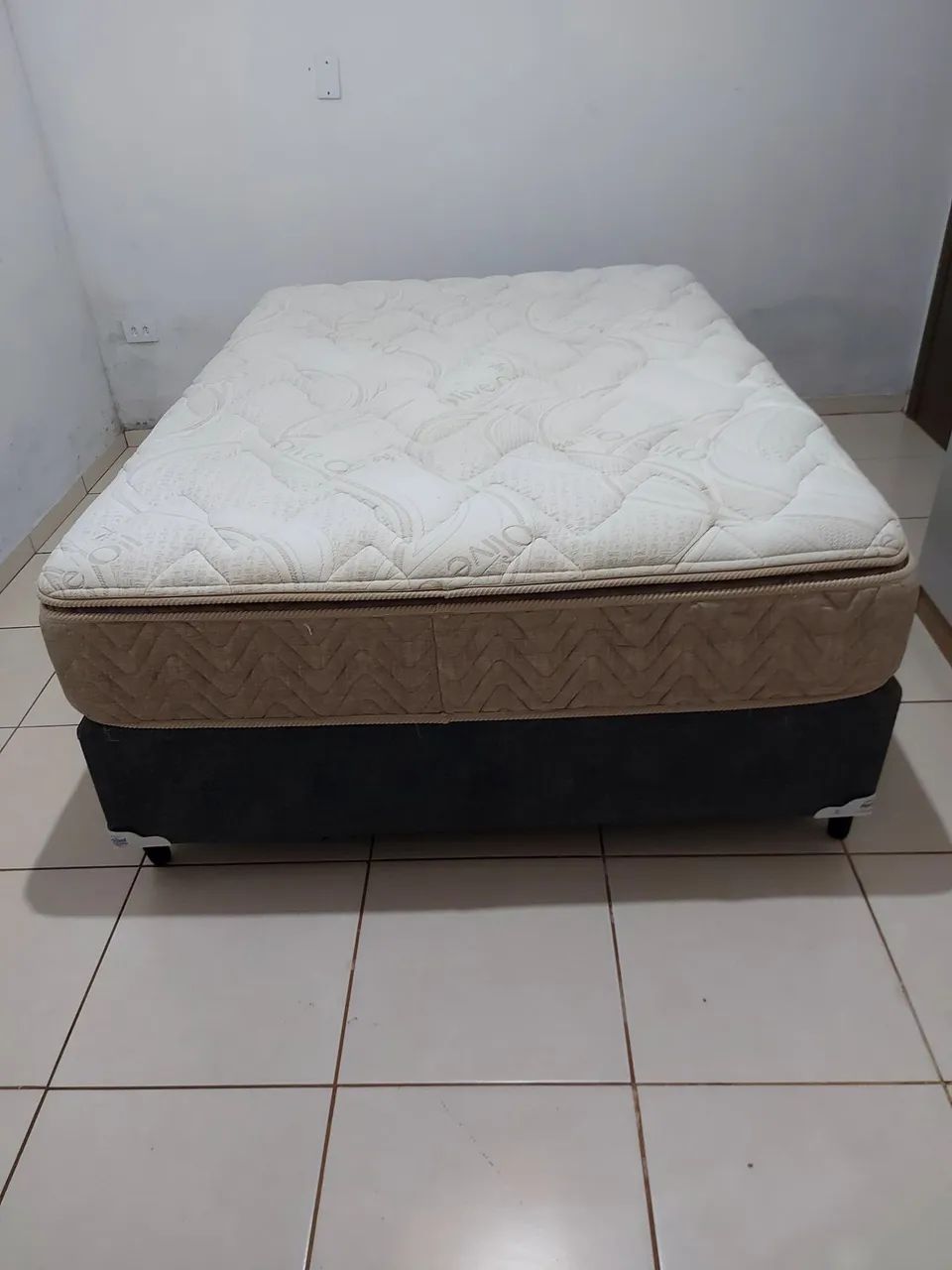 Cama box de casal