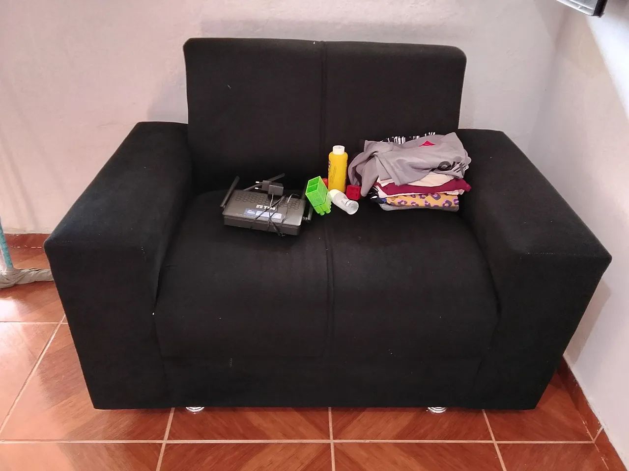 Vendo esse jogo de estofados dois e três lugares - Foto 2