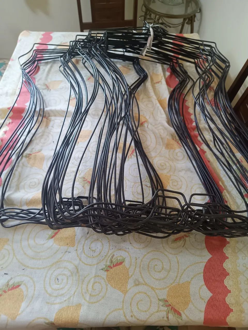 Conjunto de 20 Cabides Silhueta Aramados  - Foto 2