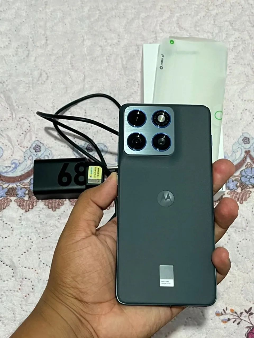 MOTO EDGE 70   