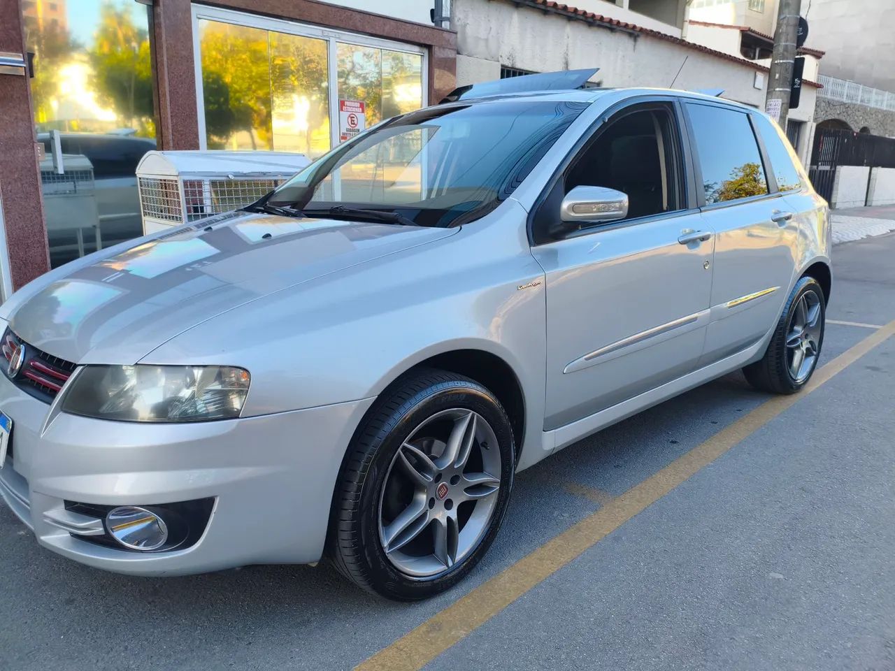 Fiat Stilo Dualogic 1.8 Sporting Flex 8V 5P 2010