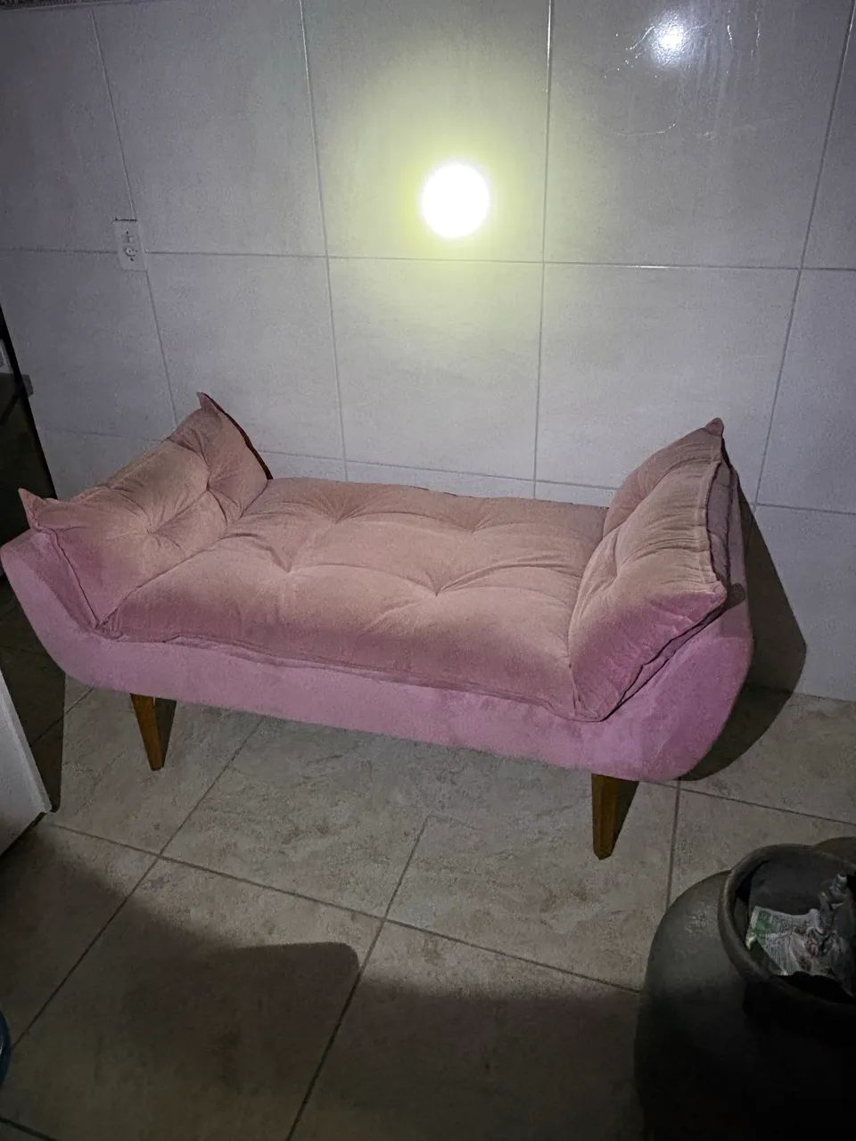 Poltronas rosa usadas 