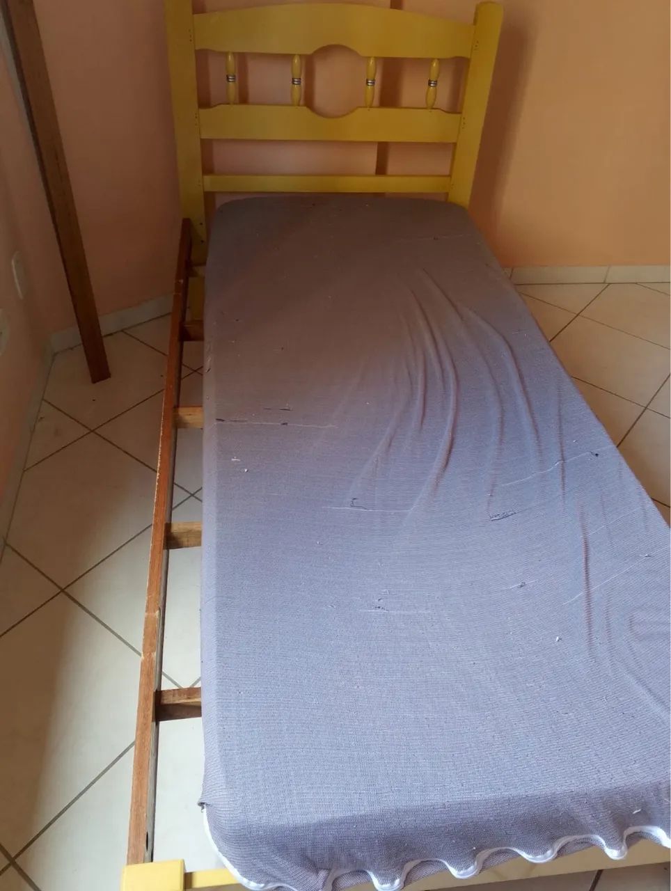 Cama solteiro 