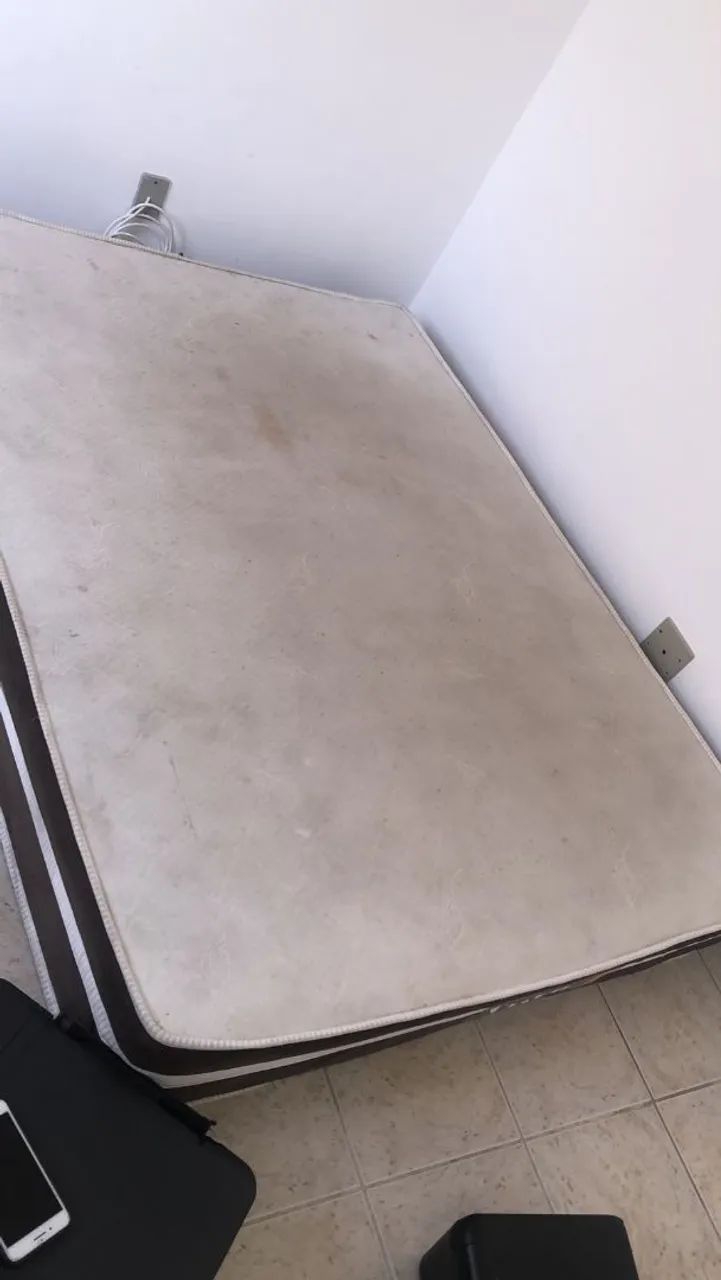 Vendo Cama Box de Casal