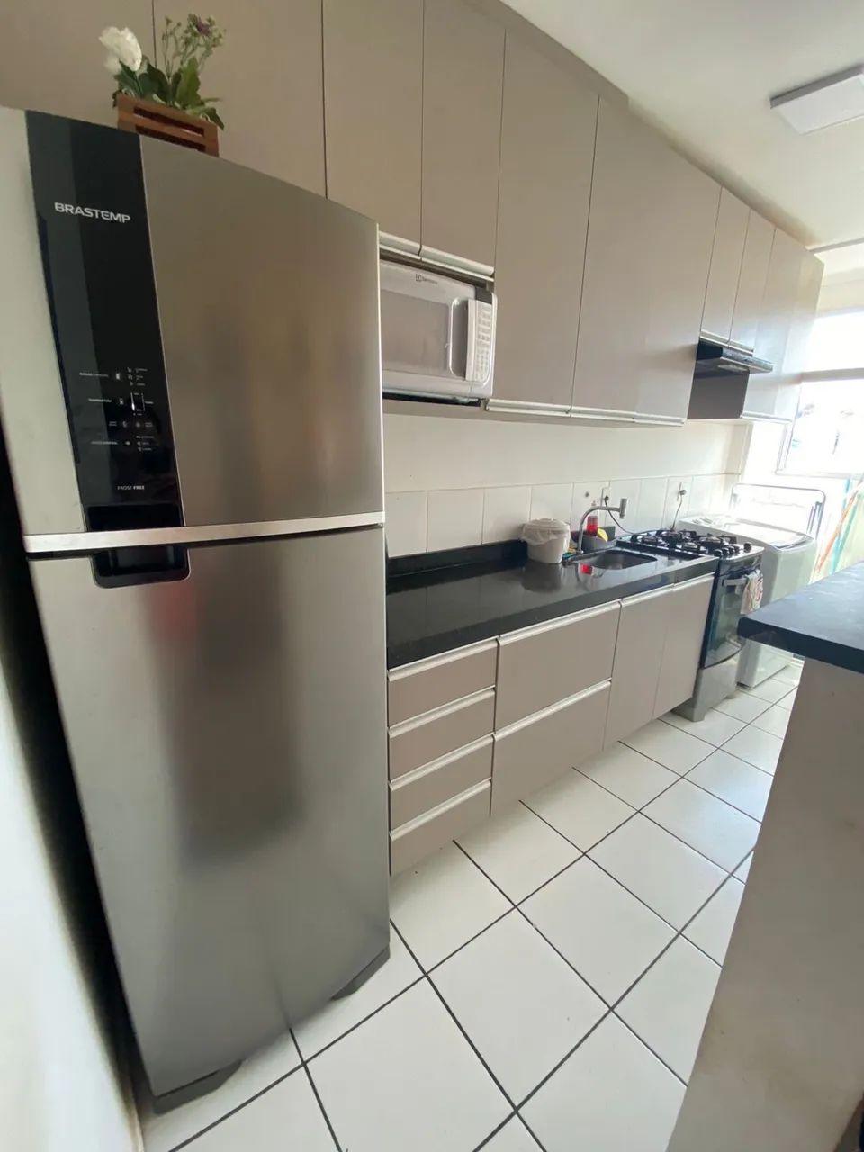 APARTAMENTO SEMI-MOBILIADO PARA ALUGAR - Foto 3
