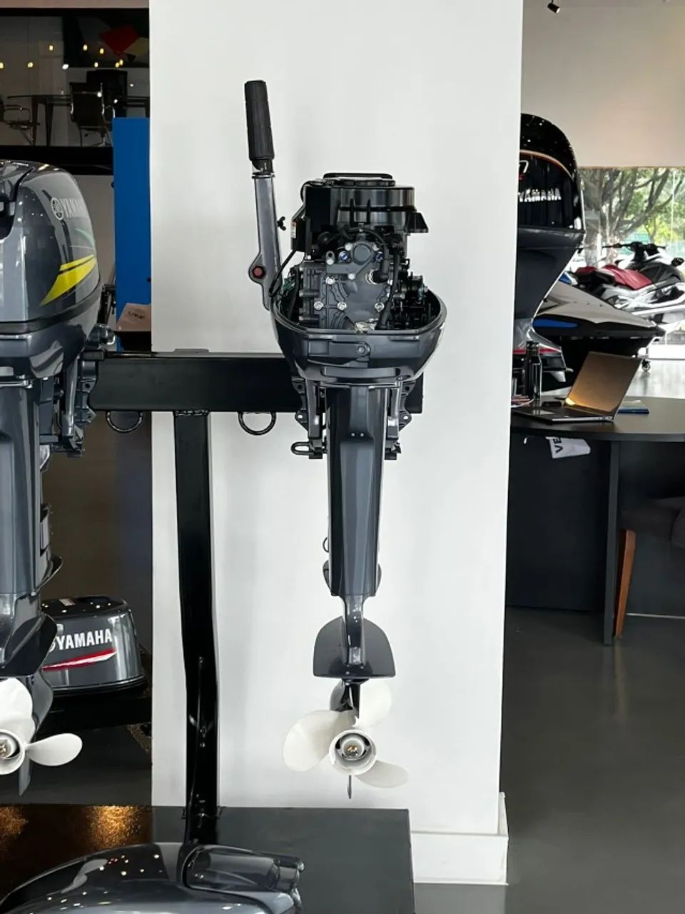 Motor de Popa 15HP 2 Tempos Yamaha - Foto 3