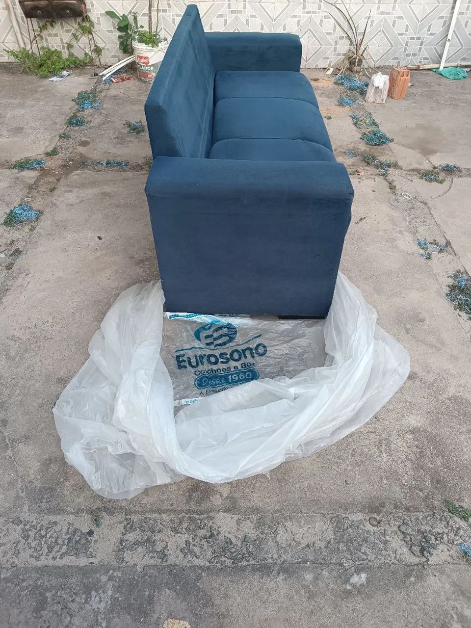 Vende- se sofar de 3 lugares - Foto 2