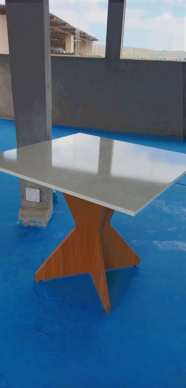 Vendo uma mesa com base amadeirado  - Foto 3