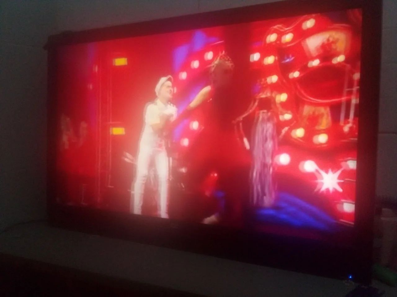 TV  - Foto 3