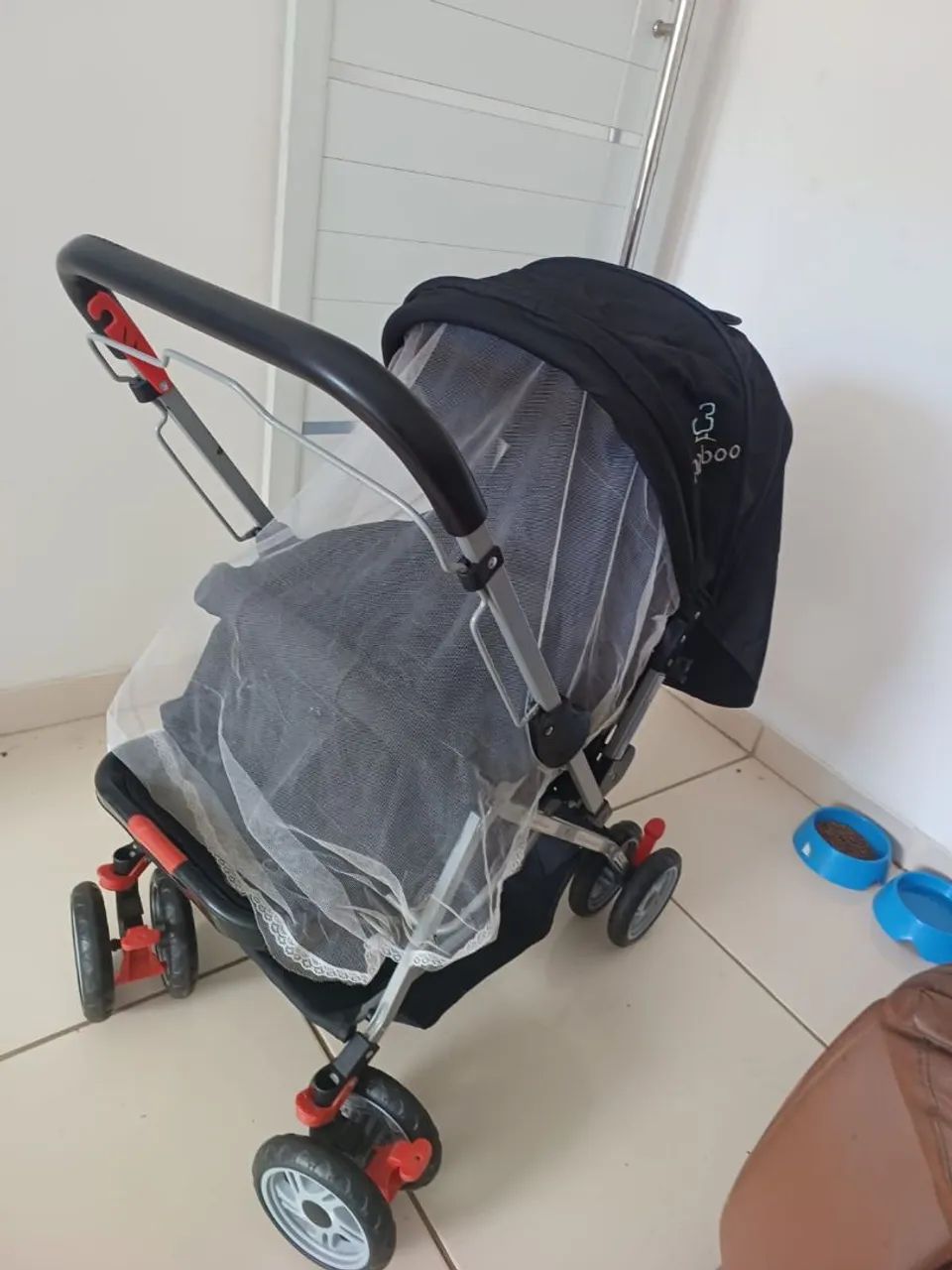Carrinho de bebê com alça reclinável  - Foto 3