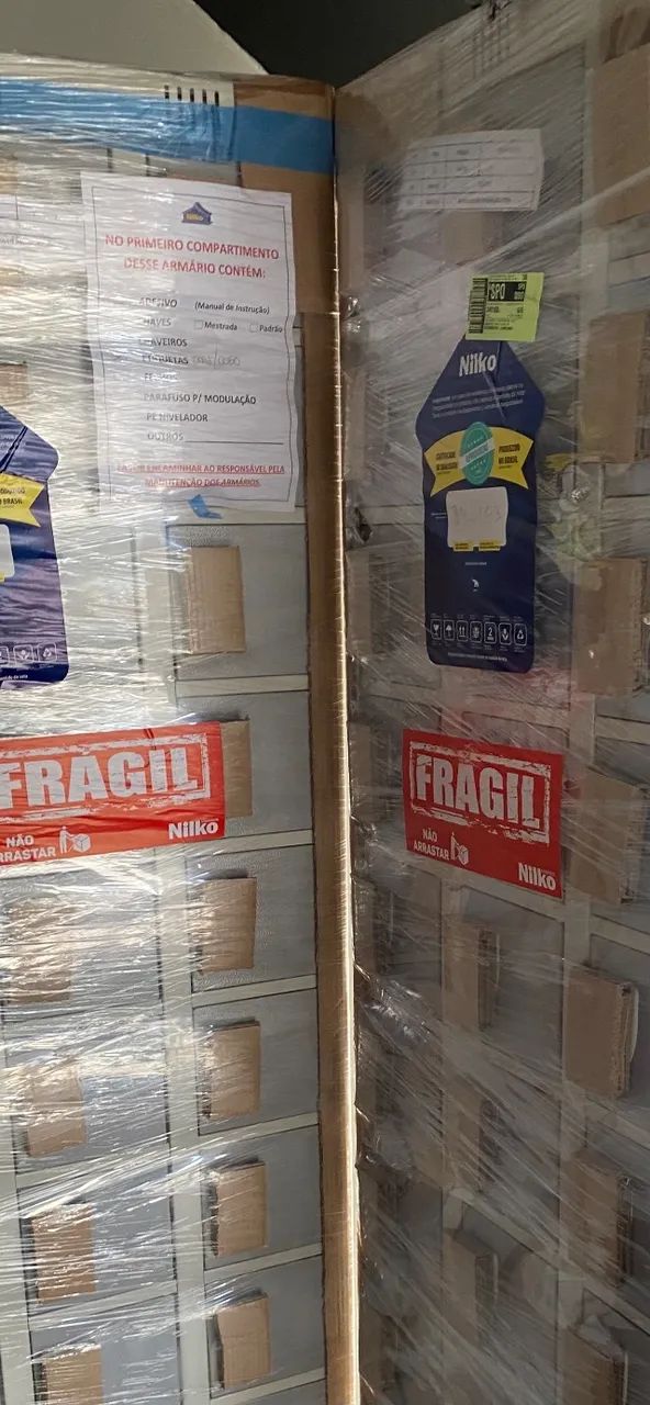 2 armários de aço 
