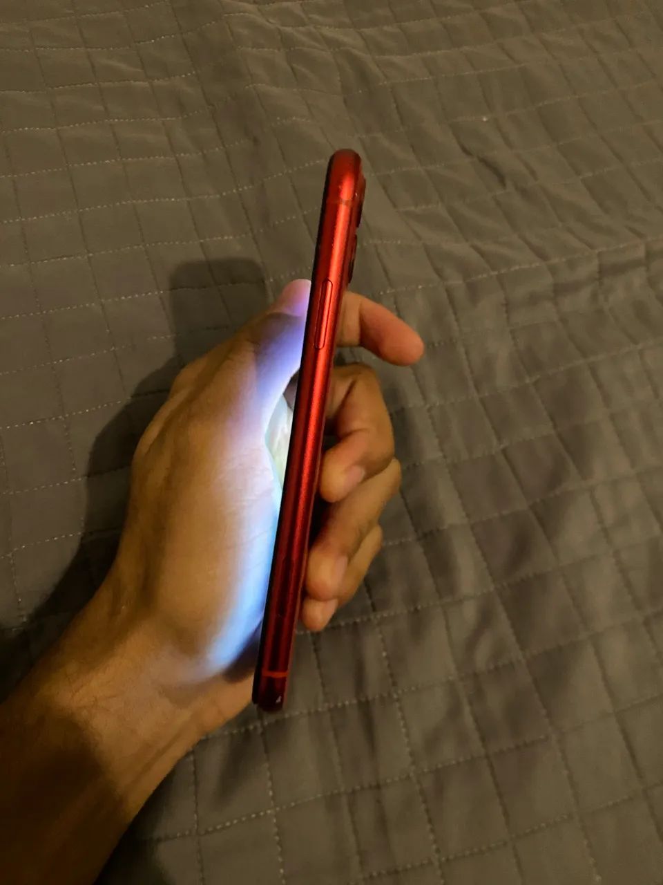 vendo iphone 11 vermelho 64gb - Foto 2