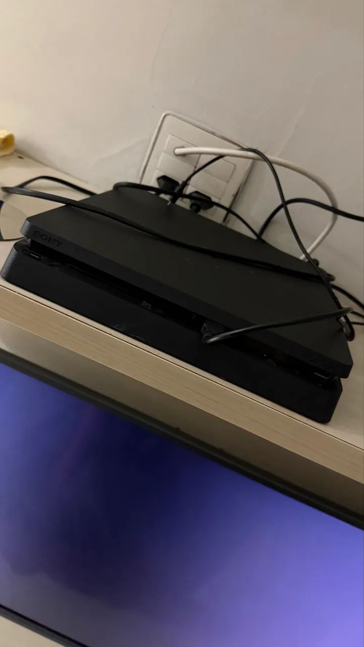 PS4 1T - Foto 2