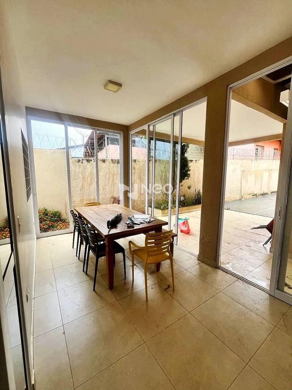Venda - Casa - Setor Sul - 6 quartos (2 suítes) - Foto 5