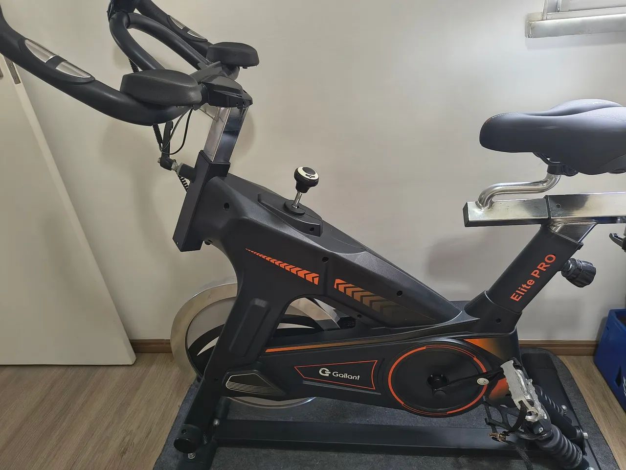 Bicicleta Ergométrica Elite Pro, No Precinho 