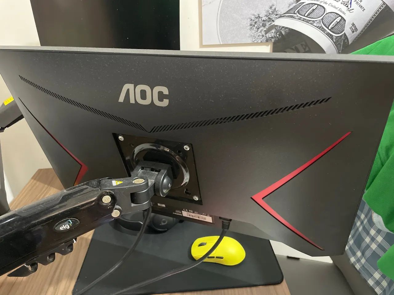 Monitor AOC 240hz 0,5ms - Foto 2